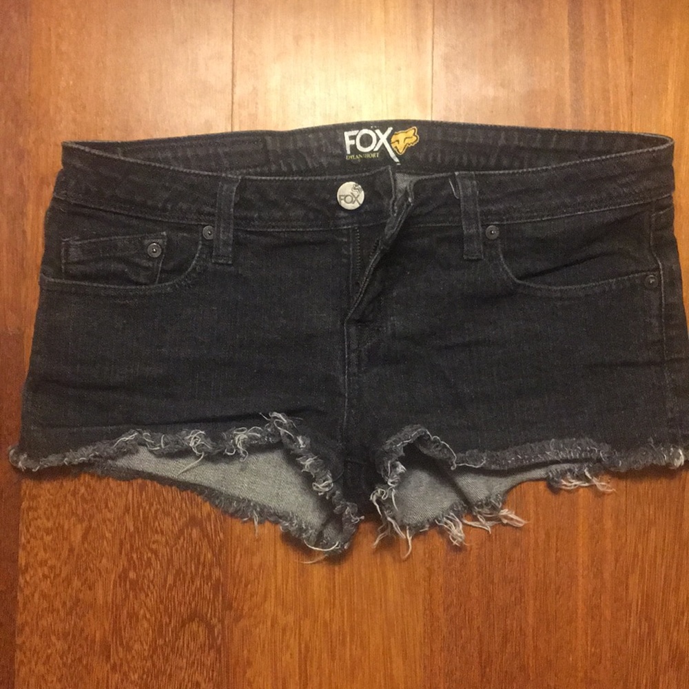 FOX size 7 Black Short shorts